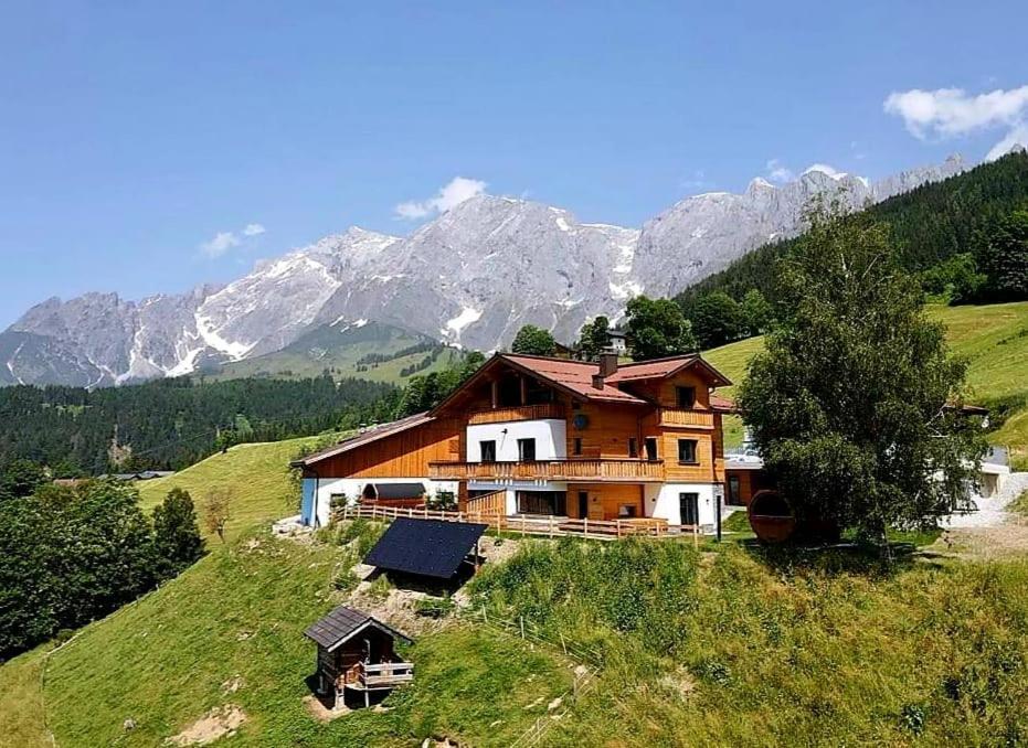 Gut Stein Panoramalodge Muhlbach Am Hochkonig Luaran gambar