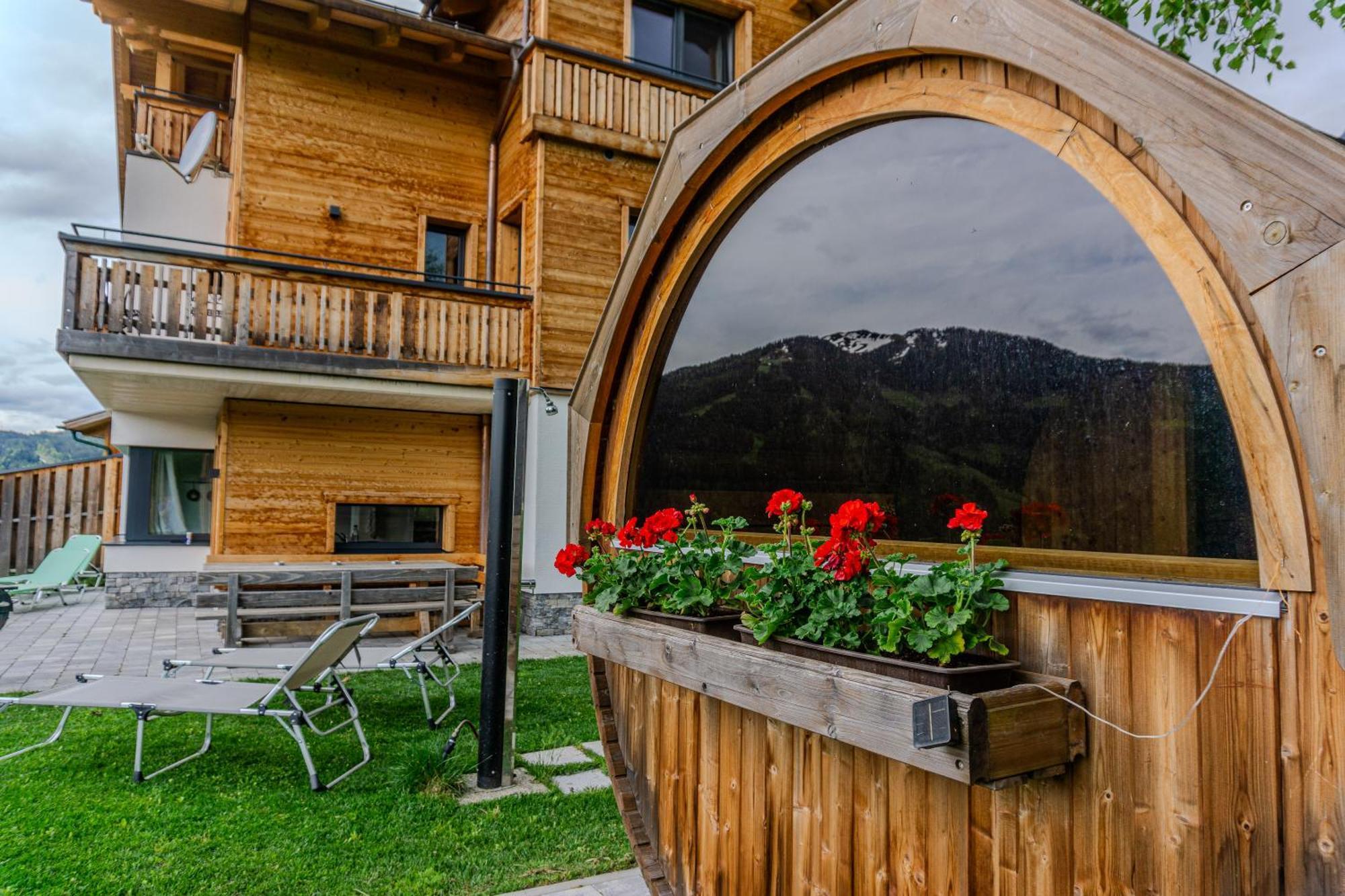 Gut Stein Panoramalodge Muhlbach Am Hochkonig Luaran gambar